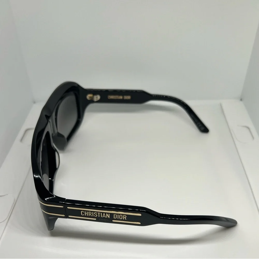 Dior DiorSignature M1U‎ 58MM Mask Sunglasses Black